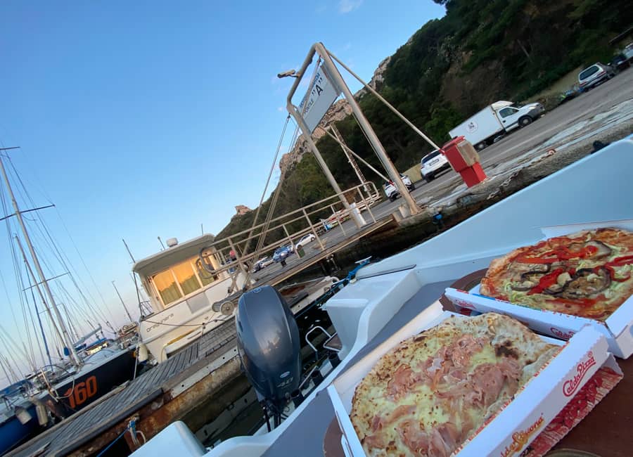 Esperienza relax in porto a Cagliari